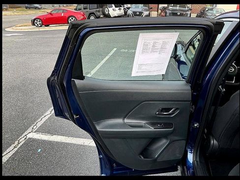 Certified 2025 Nissan Kicks S image 21