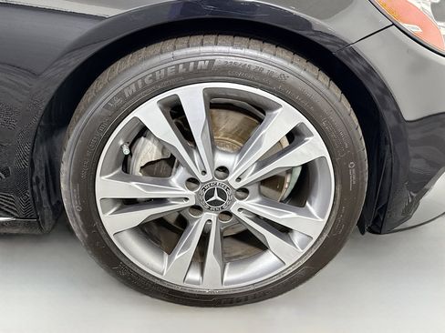 Used 2021 Mercedes-Benz C 300 Sedan image 32