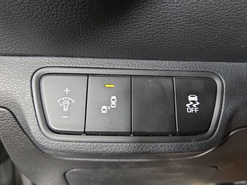 Certified 2023 Kia Forte LXS w/ LXS Technology Package FWD image 24