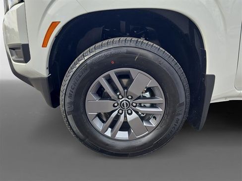 New 2026 Nissan Frontier SV AWD/4WD image 9