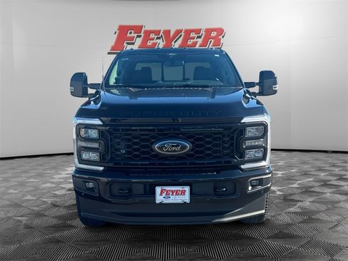 New 2026 Ford F350 Lariat w/ Black Appearance Package image 8