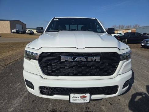 Used 2025 RAM 1500 Big Horn AWD/4WD image 2