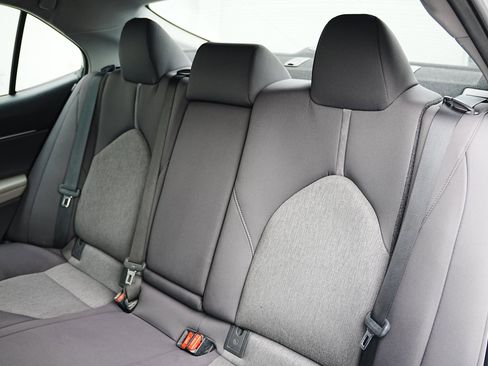 Used 2021 Toyota Camry LE w/ Carpet Mat Package (TMS) image 14