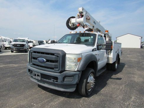 Used 2016 Ford F550 2WD Regular Cab Super Duty image 9