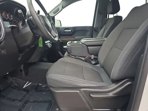 Used 2019 Chevrolet Silverado 1500 LT w/ Work Truck Package AWD/4WD image 15