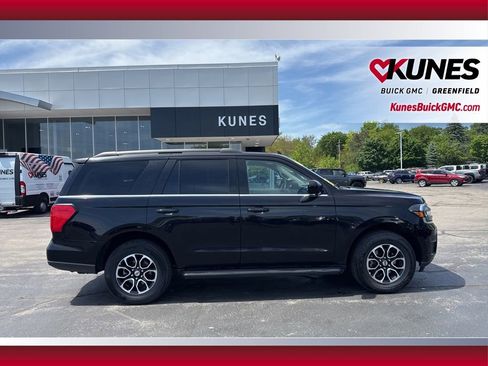 Used 2024 Ford Expedition XLT AWD/4WD image 4