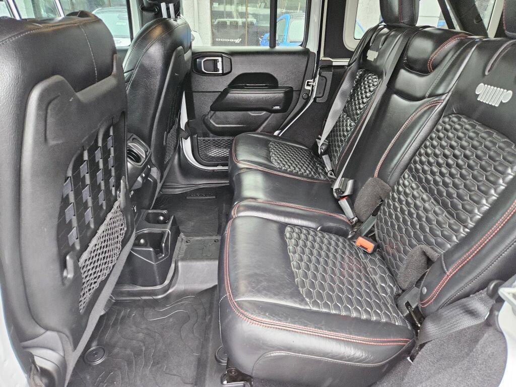 Used 2021 Jeep Wrangler Unlimited Rubicon AWD/4WD image 15