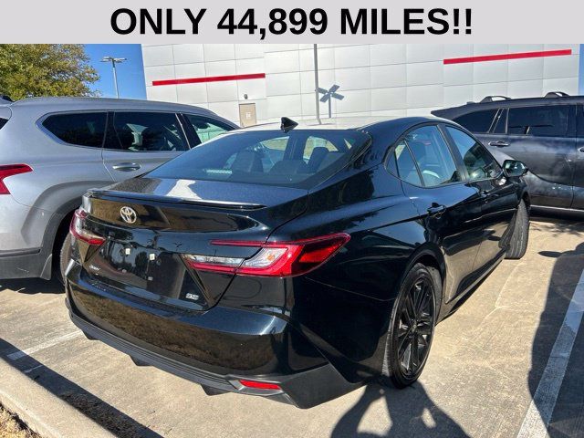 Used 2025 Toyota Camry SE FWD image 2
