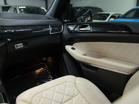 Used 2017 Mercedes-Benz GLS 550 GLS 550 Sport Utility 4D image 48