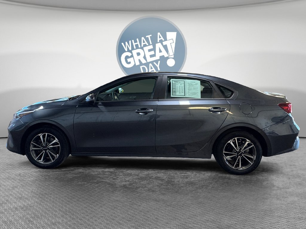 Certified 2023 Kia Forte LXS w/ LXS Technology Package FWD image 7