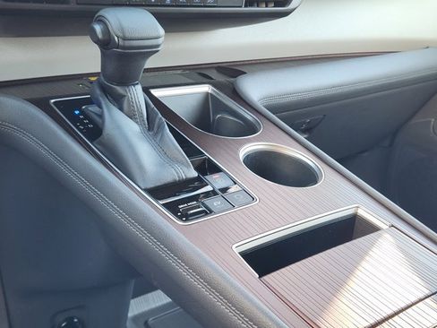 Used 2022 Toyota Sienna LE image 19