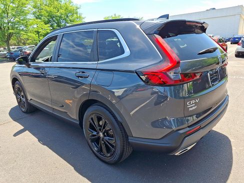Used 2023 Honda CR-V Sport Touring image 4