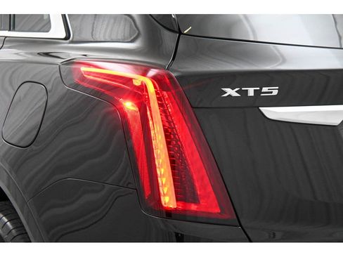 Certified 2022 Cadillac XT5 Premium Luxury image 24