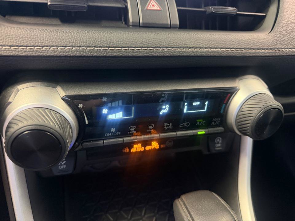 Certified 2025 Toyota RAV4 LE AWD/4WD image 22