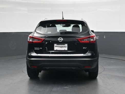 Used 2020 Nissan Rogue Sport SV FWD image 7