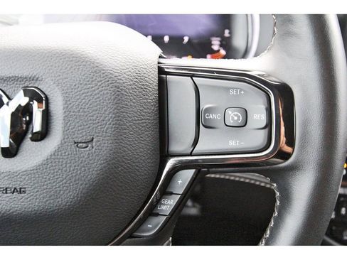 Used 2024 RAM 1500 Limited AWD/4WD image 18