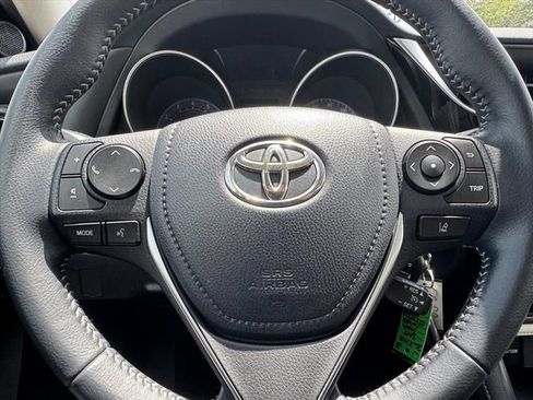 Used 2018 Toyota Corolla iM FWD image 16