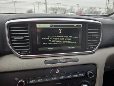 Used 2021 Kia Sportage LX w/ LX Fwd Popular Package image 5