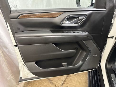 Certified 2024 Chevrolet Suburban High Country image 27