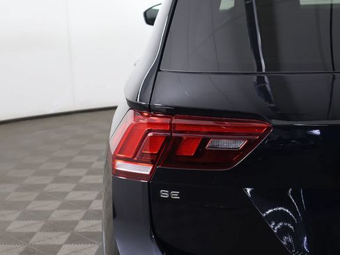 Certified 2024 Volkswagen Tiguan SE R-Line AWD/4WD image 17