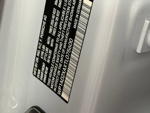 Certified 2026 Porsche Macan Electric RWD image 30