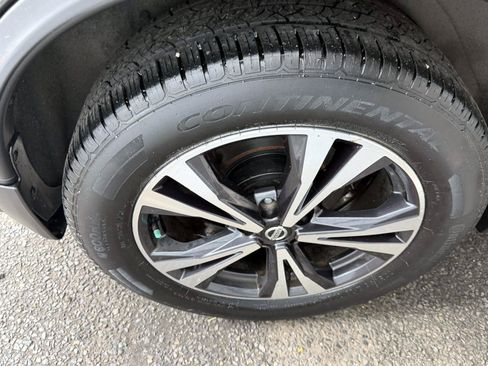 Used 2017 Nissan Rogue SL AWD/4WD image 7