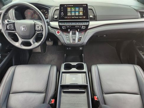 Certified 2025 Honda Odyssey Sport-L image 10