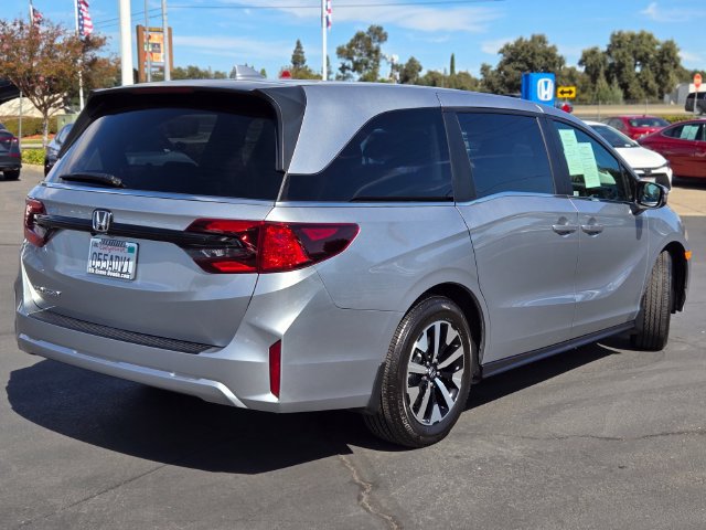 Certified 2026 Honda Odyssey EX-L image 4