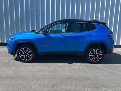 Used 2022 Jeep Compass Limited AWD/4WD image 3