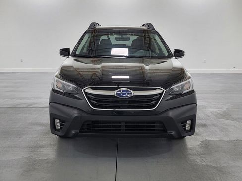Used 2022 Subaru Outback Premium image 3