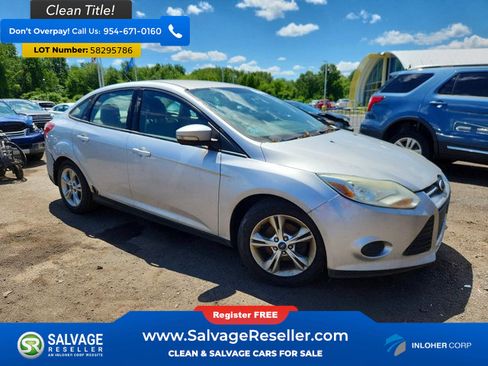 Used 2014 Ford Focus SE FWD image 5