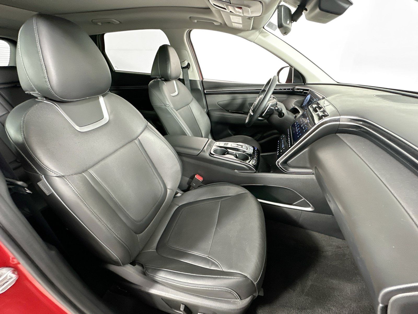 Used 2023 Hyundai Tucson Limited w/ Cargo Package AWD/4WD image 29