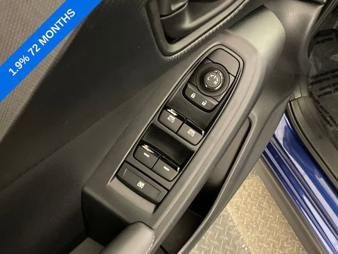 Certified 2025 Subaru Crosstrek 2.0i Premium image 11