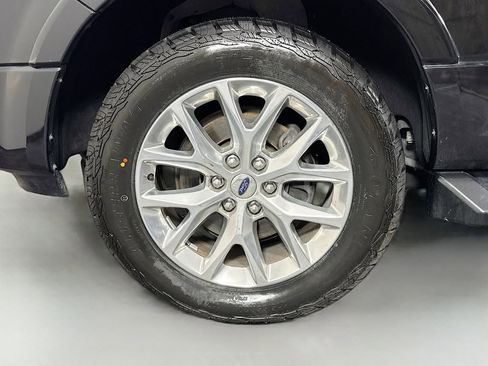 Used 2017 Ford Expedition EL Limited RWD image 37