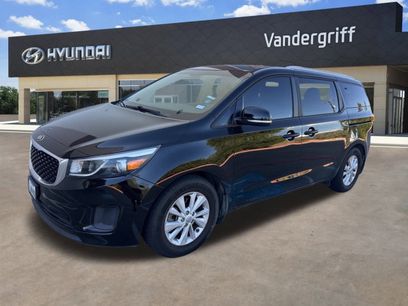 Used 2015 Kia Sedona LX