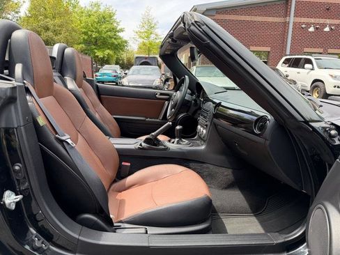Used 2014 MAZDA MX-5 Miata Grand Touring w/ Premium Package image 24
