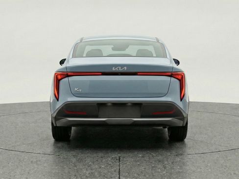 Used 2025 Kia K4 LXS image 7