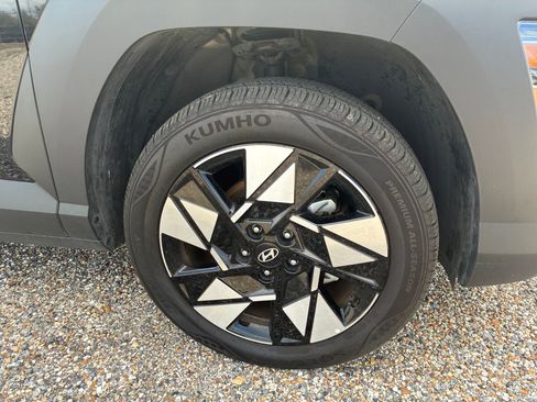 Used 2025 Hyundai Kona SEL image 28