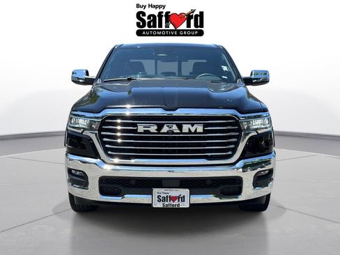 Used 2025 RAM 1500 Laramie AWD/4WD image 7
