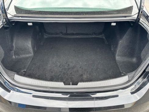 Used 2023 Chevrolet Malibu LT image 9