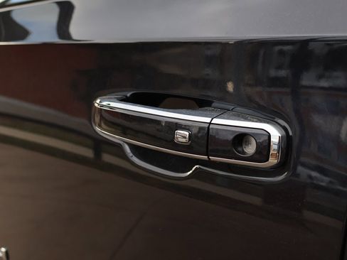 New 2026 GMC Yukon XL Denali w/ Denali Reserve Package image 27