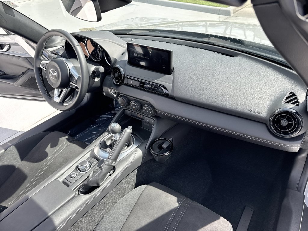 Used 2025 MAZDA MX-5 Miata Club RWD image 32