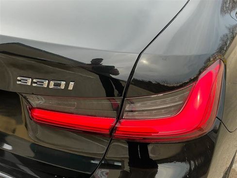 Used 2020 BMW 330i Sedan w/ Convenience Package image 19