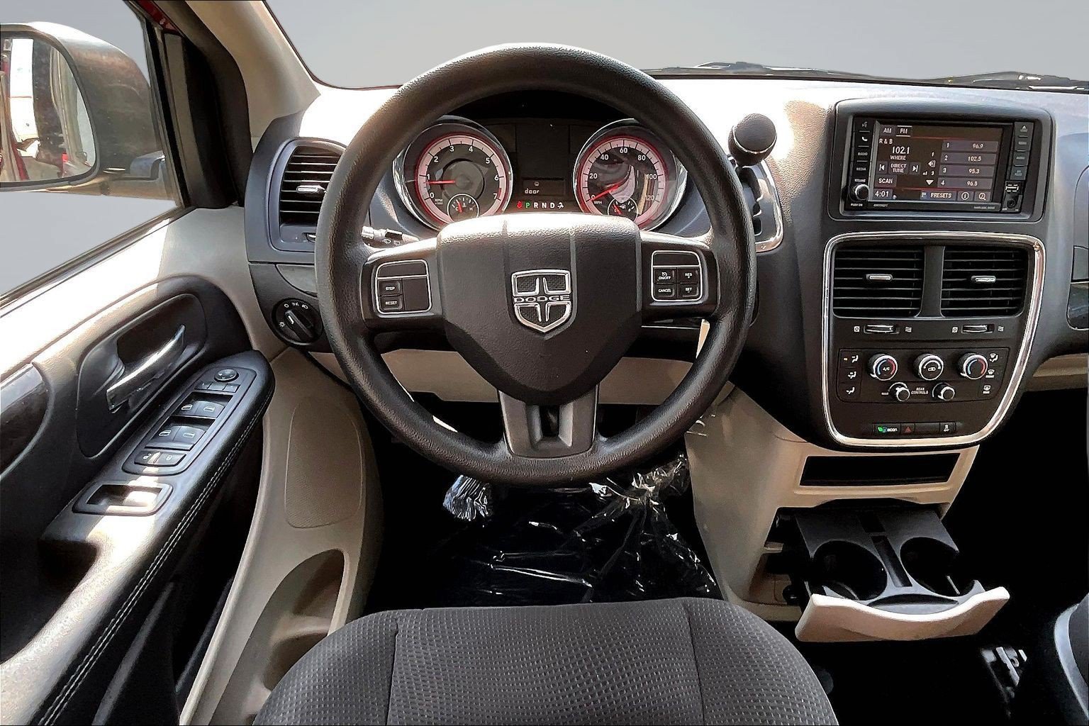 Used 2017 Dodge Grand Caravan SE w/ Power Window Group FWD image 8