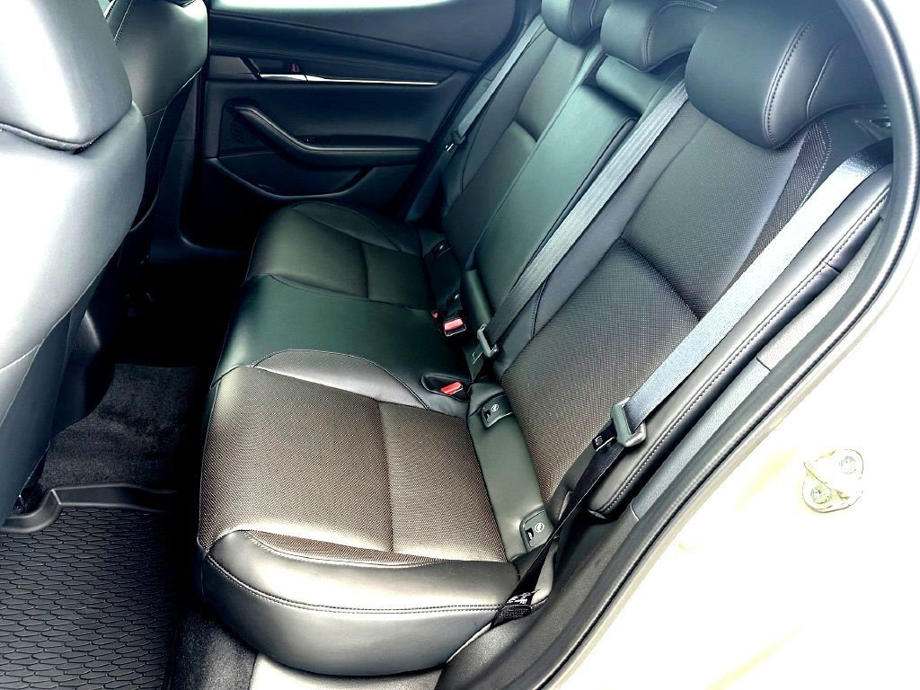 New 2026 MAZDA MAZDA3 2.5 S Hatchback w/ Premium Pkg FWD image 24
