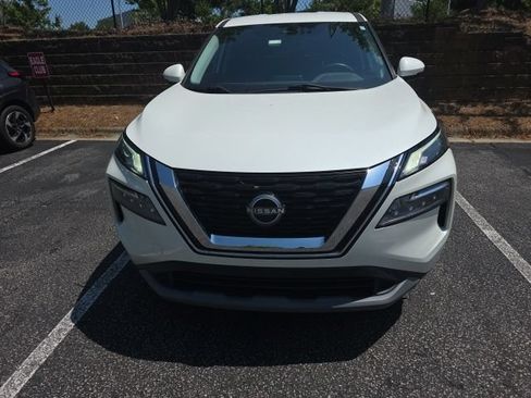 Certified 2022 Nissan Rogue SV AWD/4WD image 2