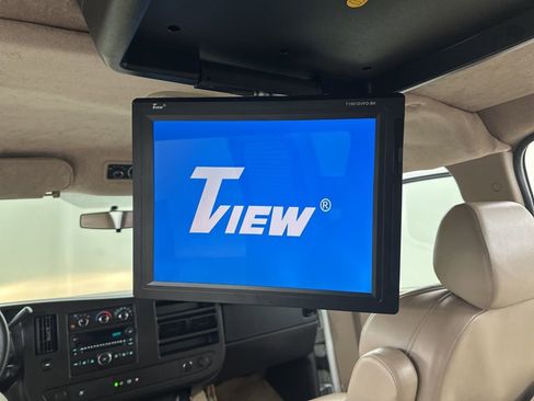 Used 2011 Chevrolet Express 1500 image 36