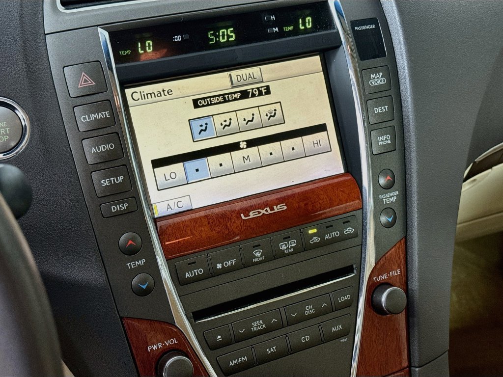 Used 2012 Lexus ES 350 FWD image 19