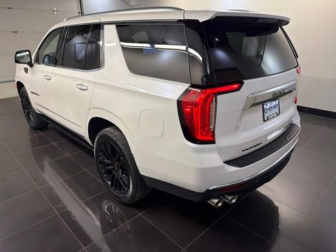 Used 2021 GMC Yukon Denali w/ Denali Premium Package AWD/4WD image 4