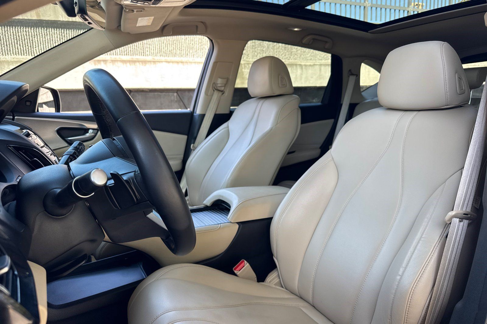 Used 2023 Acura RDX AWD image 5